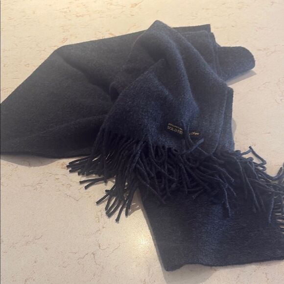Dark Gray 100% lambs wool wide Scarf with Fringe - Picture 1 of 4